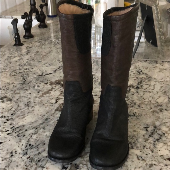 Chanel Black and Brown Leather Boots 38.5. Good condition and classic - Picture 1 of 8